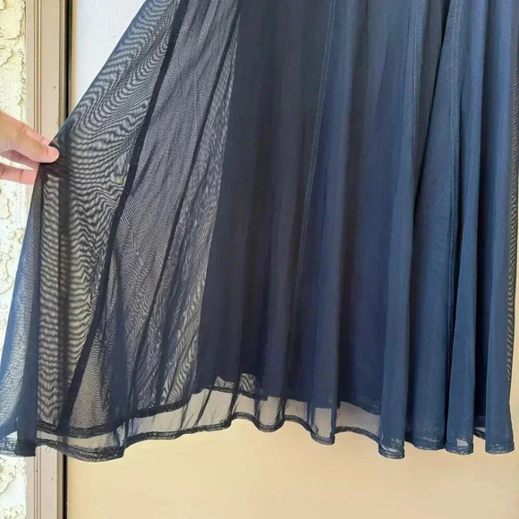 Veronique‎ Young Maxi Skirt Size 8 Black Lined Mesh - Picture 11 of 11